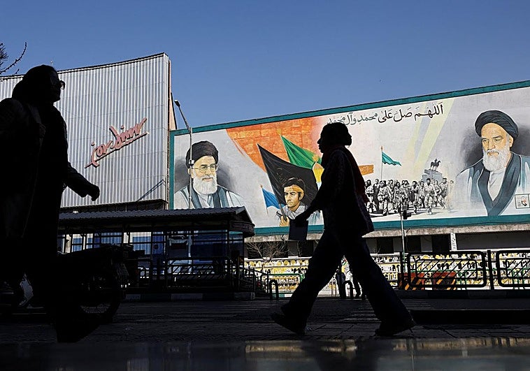 Un régimen débil consagrado a los ayatolás