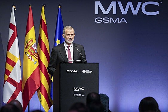 Felipe VI aboga por la diplomacia y pide «máxima contención» en Oriente Medio