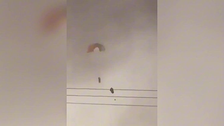 Momento en el que un caza estadounidense se estrella en Kuwait