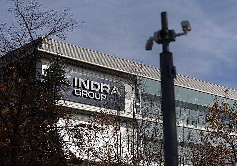 Indra descarta alternativas a Escribano en plena tensión interna por la operación
