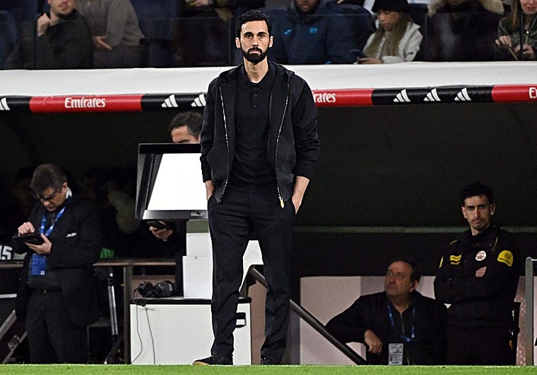 Arbeloa empeora a Xabi Alonso