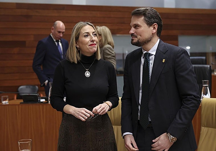 Guardiola se asoma este martes a una investidura fallida al no contar con el apoyo de Vox