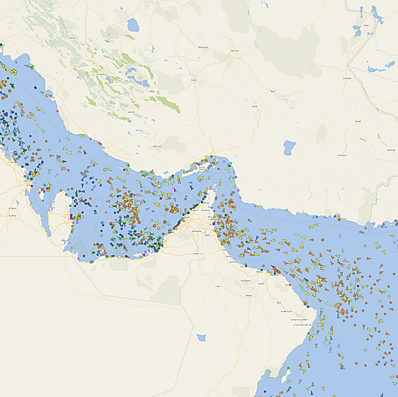¿Cómo han acabo 3.200 barcos atrapados en el Estrecho de Ormuz?