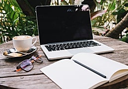Los mejores portátiles ligeros y potentes para estudiar o trabajar donde quieras