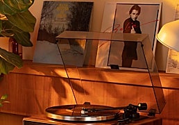 Regalos que no fallan: El tocadiscos de vinilo vintage que todo padre melómano desea