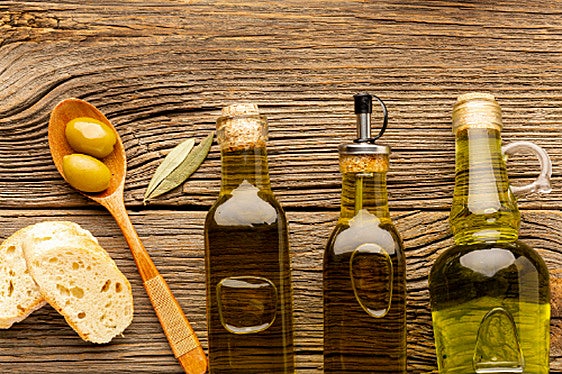 Si buscas un regalo gourmet, no te pierdas estos packs de aceite de oliva virgen extra