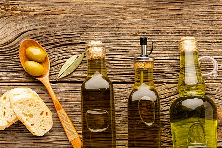 Si buscas un regalo gourmet, no te pierdas estos packs de aceite de oliva virgen extra