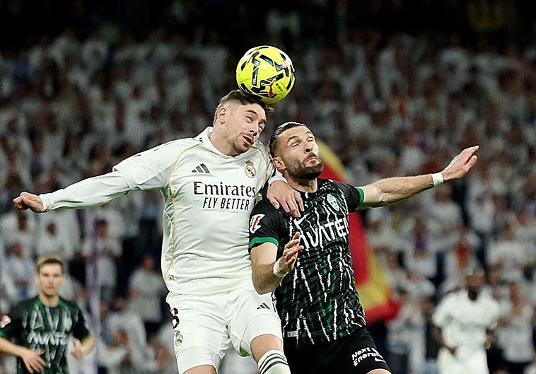 El Madrid amplia distancia con el Elche con un Valverde a tope