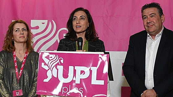 Los partidos provinciales pierden dos procuradores
