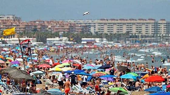 España emerge como el gran «destino refugio» ante la crisis en el Golfo