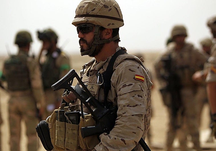 España traslada a un lugar seguro a sus militares de Irak