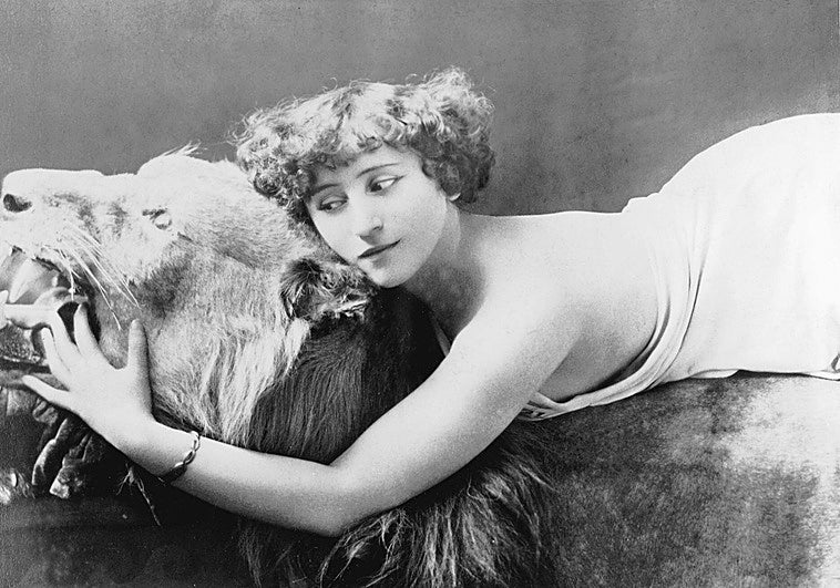 Colette, Anaïs Nin, Gertrude Stein… las escritoras que revolucionaron París