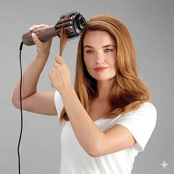 Consigue volumen y suavidad de peluquería en casa con el cepillo de aire Air Power Volume BaByliss
