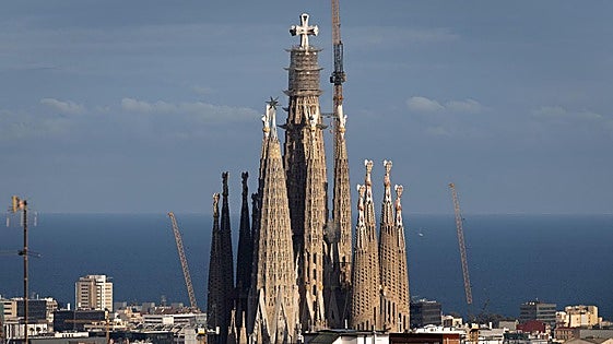 La Sagrada Familia alcanza su techo de visitantes con casi 5 millones de turistas
