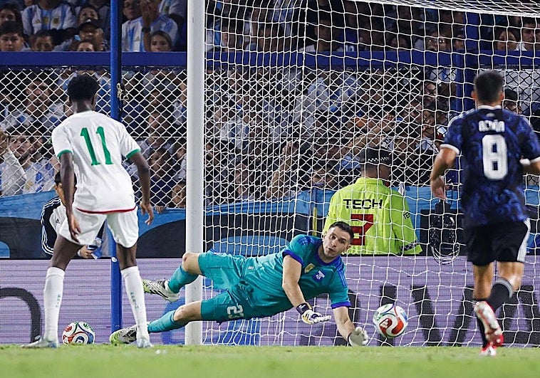 «Menos mal que se canceló la Finalissima, si jugábamos así perdíamos»