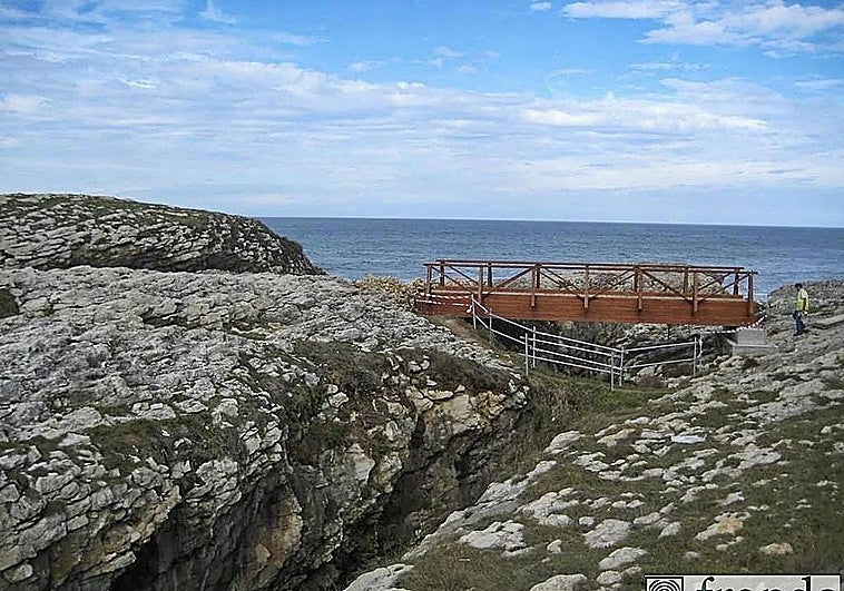 Costas no aclara por qué cambió el diseño de la pasarela que colapsó en Santander