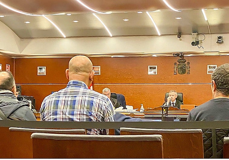 Un error de forma anula la condena a dos adultos por abusar de menores tuteladas de Vitoria