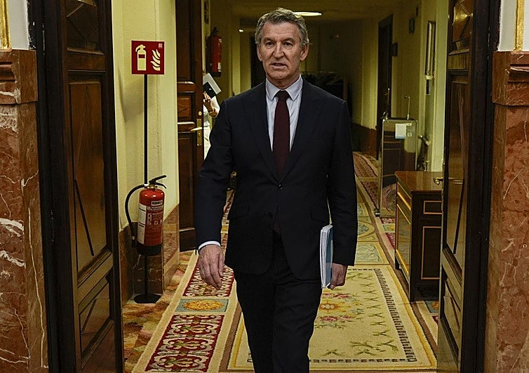 Feijóo cumple su 'legislatura' en el PP con cadena de victorias electorales pero sin Moncloa y con el lastre de Vox