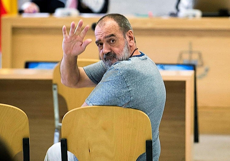 El etarra condenado por matar a la primera mujer policía sale de la cárcel