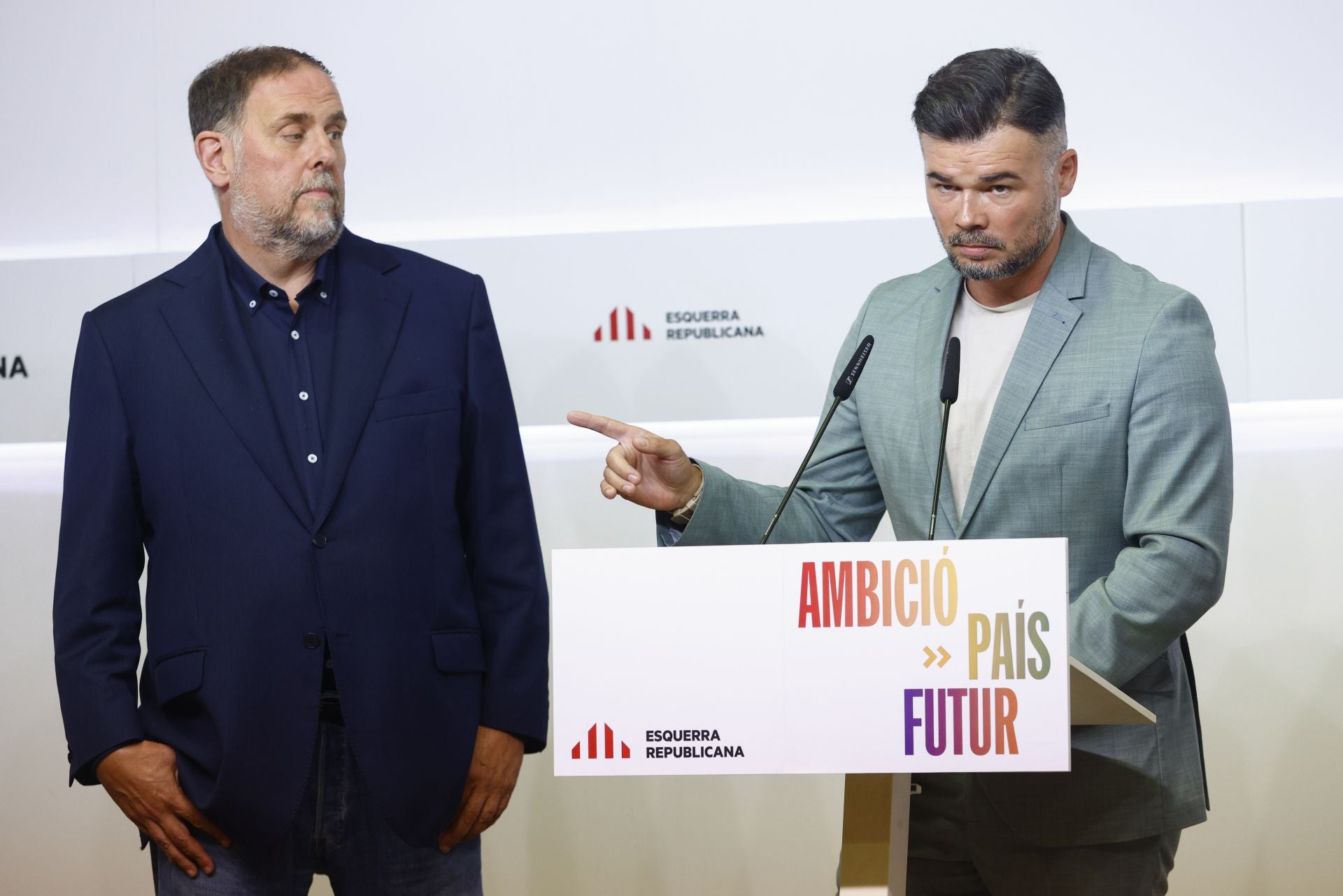 Junqueras amplía la distancia con Rufián y avanza que probablemente no irá al acto con Irene Montero | El Correo