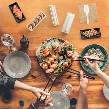 Hacer sushi en casa será fácil y adictivo con estos kits para prepararlo