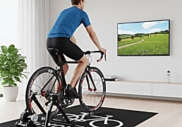 Los mejores rodillos de bicicleta para entrenar en casa y hacer kilómetros cuando quieras