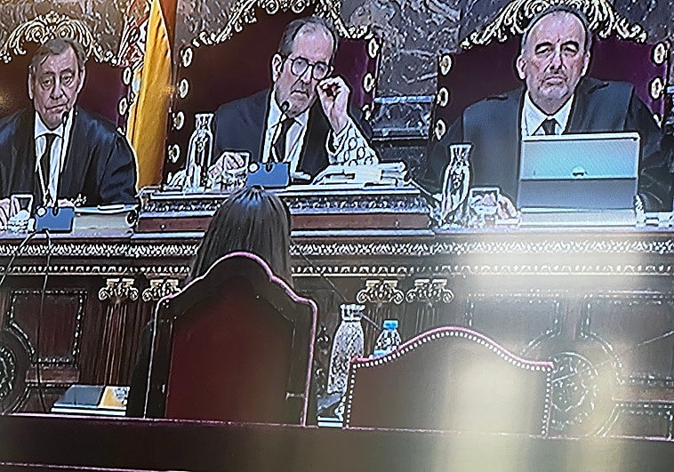 La exnovia de Ábalos pone la primera piedra para construir la condena del exministro