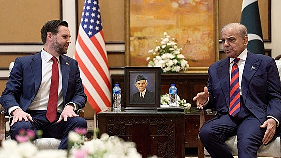 Irán y Estados Unidos se reúnen cara a cara en Islamabad para acordar el final de la guerra
