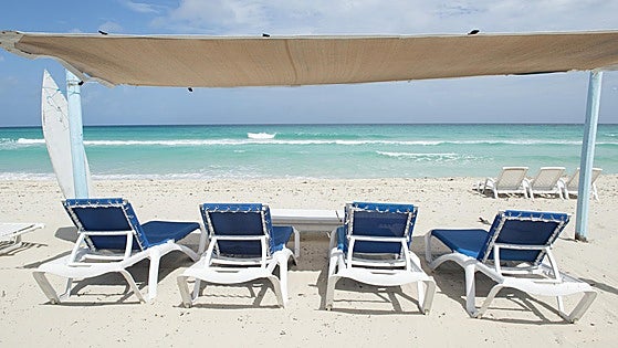 El paraíso no tiene quien lo visite: el turismo se desploma en Cuba