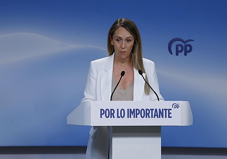 El PP combatirá la «barbaridad» de la regularización de inmigrantes con todos los «instrumentos» jurídicos, políticos y parlamentarios