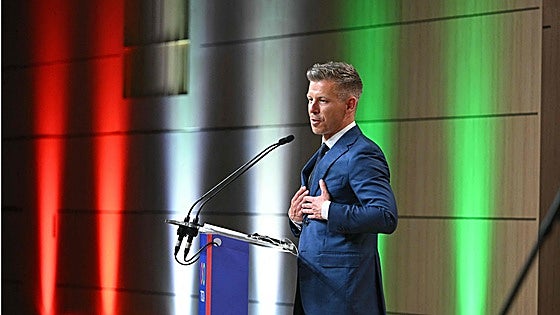 Rusia asume con cautela la derrota de su aliado Orbán y ofrece «diálogo» al nuevo líder de Hungría, Péter Magyar