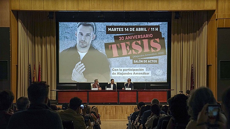 Amenábar regresa al escenario de su 'Tesis'