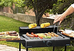 Esta barbacoa eléctrica de Cecotec será la auténtica protagonista de todas tus reuniones familiares y de amigos