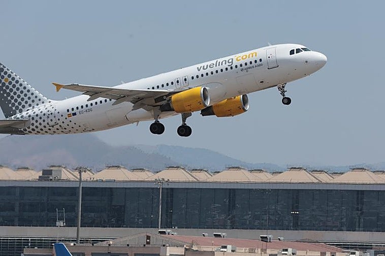 Los aeropuertos europeos disponen de reservas de queroseno para «seis semanas»