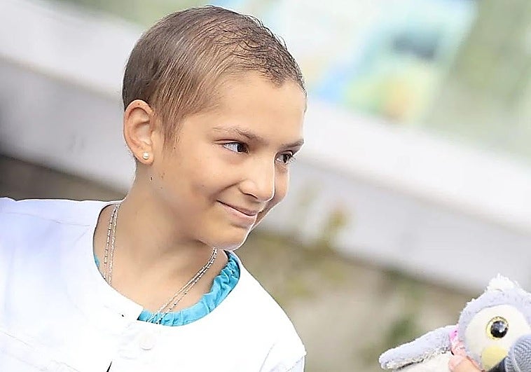 Muere a los 13 años María Caamaño, la Princesa futbolera guerrera