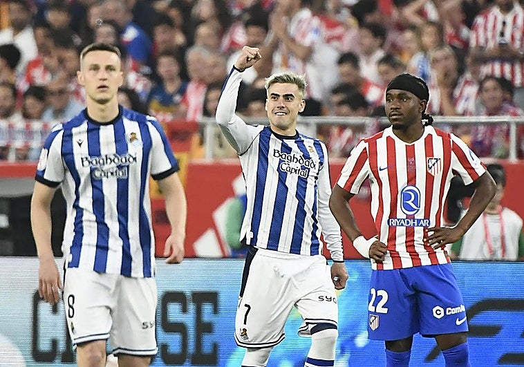 Barrenetxea adelanta a la Real en el minuto 1