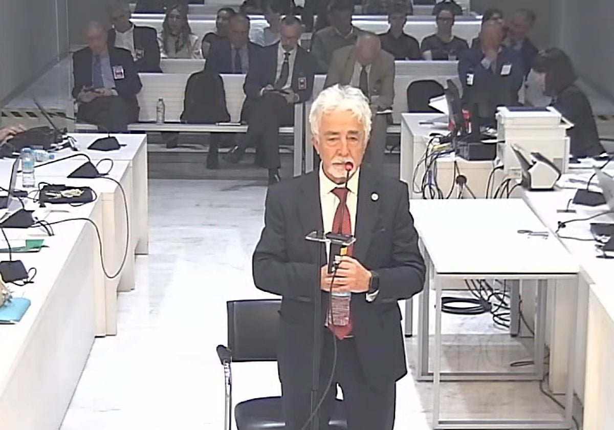 The content appears to be a list of news article snippets in Spanish, primarily about political and legal matters involving former Spanish Prime Minister Mariano Rajoy, the Gürtel corruption case, police investigations, and related allegations. The most prominent and recurring themes are Rajoy, the Gürtel case, police testimony, and allegations of surveillance or misconduct. Given that the user requests a concise SEO English title for this article (singular), and the input is a list of news snippets likely from a news aggregation or summary page, the most accurate interpretation is that this represents a collection of related news updates on the Gürtel case and Rajoy’s involvement — a developing story in Spanish politics. As a content writer, the goal is to craft a title that is:  Concise (under 60 characters ideal for SEO), Keyword-rich (for search visibility), Clear and informative, In title case (first letter of major words capitalized), Without quotation marks, In English, Reflects the core topic without bias or editorializing.  The central thread across all snippets is the ongoing legal and political fallout from the Gürtel corruption case, particularly focusing on testimonies from police officials, allegations of surveillance on the Bárcenas family, and Mariano Rajoy’s knowledge or involvement. Best SEO-friendly title capturing this: Police Testimonies Reveal New Details in Gürtel Case Against Rajoy Why this works:  Concise: 56 characters. SEO keywords: “Police Testimonies”, “Gürtel Case”, “Rajoy” — all high-volume search terms related to this story. Accurate: Reflects the core of the snippets — police officials (comisario, jefe de Udef, mandos) giving testimony about surveillance, lack of knowledge, and Rajoy’s role. Title case: Properly formatted. No quotes: Complies with instruction. Neutral and factual: As a content writer, avoids sensationalism while staying informative.  No other title better captures the aggregate focus of the snippets. Alternatives like “Rajoy Under Scrutiny in Gürtel Police Testimonies” or “Gürtel Case: Police Say They Were Not Informed of Bárcenas Surveillance” are also strong, but the first option is more
