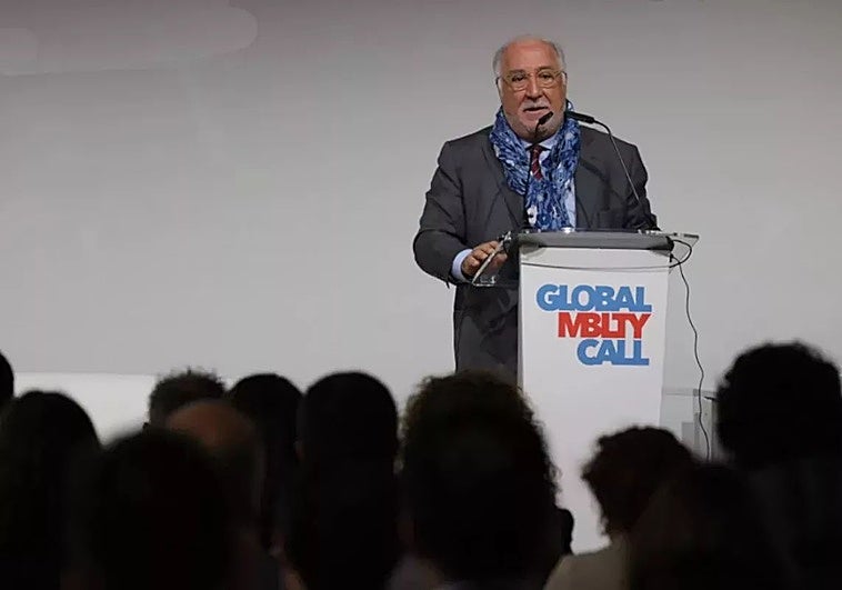 El garaje de Pere Navarro: motores de combustión y diésel para el director que pide «acabar con los fósiles»