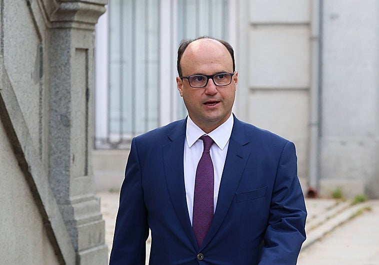 El exjefe de Gabinete de Maroto afirma que De Aldama acudio a una reunión que «cerró» la ministra