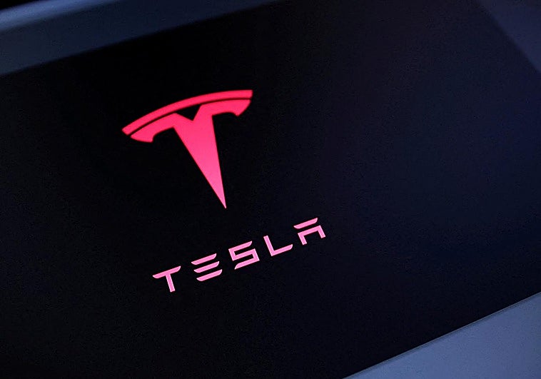 Tesla sorprende con un superávit de caja en el primer trimestre