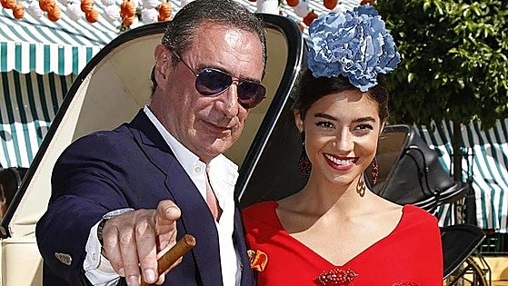 Carlos Herrera termina en el hospital la primera noche de la Feria de Abril de Sevilla: «No, no me he muerto»