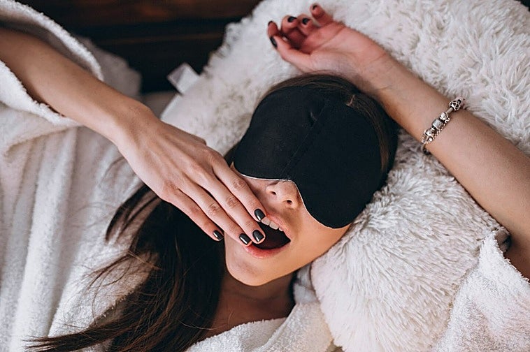 Consigue un descanso más reparador con estos antifaces para dormir