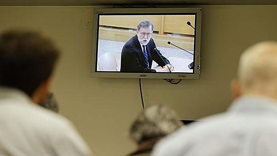 Rajoy niega una «operación política» contra Bárcenas y salvaguarda a Fernández Díaz