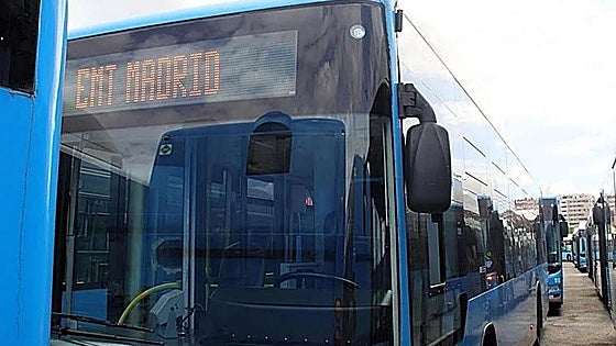 Los 40 autobuses urbanos de doce metros cedidos por Madrid ya están en Burgos