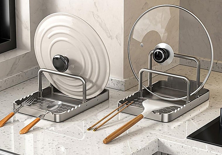 Toma nota de estos prácticos soportes para tapas de ollas y sartenes que no sabías que necesitabas