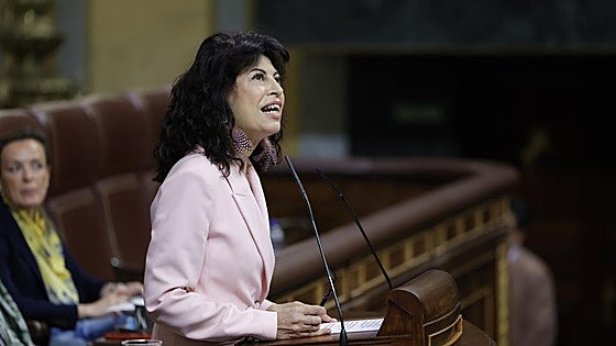 El Gobierno logra que el Congreso debata incluir el aborto en la Constitución entre críticas a izquierda y derecha