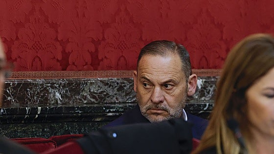 Ábalos reconoce que desarrolló «vínculos singulares» con Koldo García