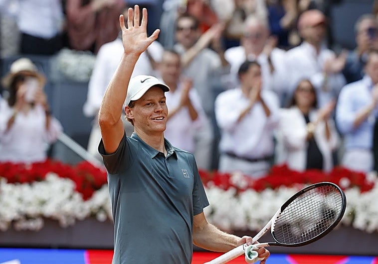 Sinner aplasta a Zverev y se estrena en Madrid