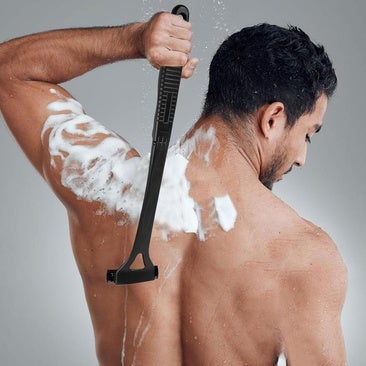 Las mejores afeitadoras corporales con mango extensible para llegar a todas partes