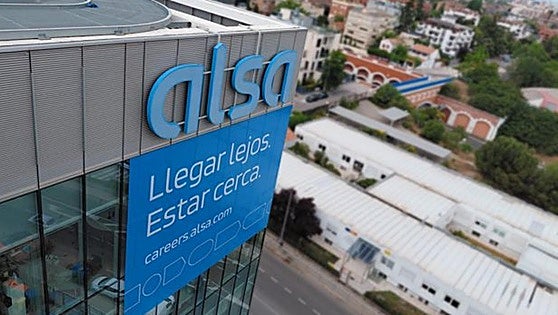 La distancia no se mide en kilómetros. Así es la nueva campaña de Alsa